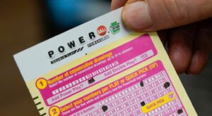 A Powerball jackpot 900 millio dollarra emelkedik