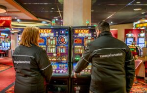 A Holland Casino szabalyozasi lepesekkel nez szembe a megfelelosegi vita