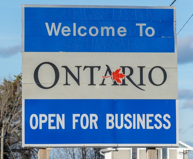 A Stakelogic Rootz cal egyutt belep Ontarioba