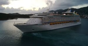 Caribbean cruises as rewards for top workers: Pinnacle of employee