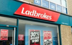 Entain Eyes A Ladbrokes és a BetCity eladása