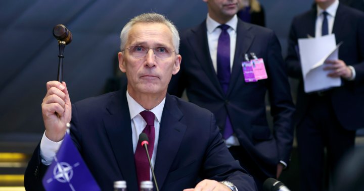 „Amerika hatalmát” az erős NATO partnerség segíti – mondja Stoltenberg az