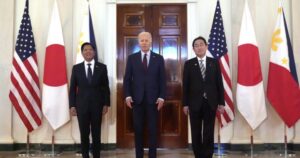 Biden Japán és Fülöp szigetek vezetőit gyűjti össze, hogy növeljék a