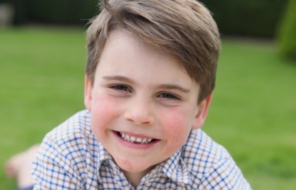Megjelent Louis herceg születésnapi új fotója, amelyet Kate Middleton –