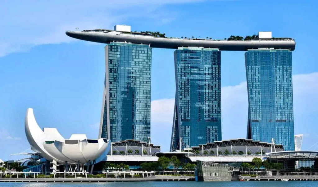 A Marina Bay Sands negyedik tornyot tervez 2029 ben