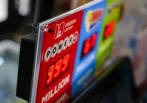 Az Oregon Players 1,33 milliárd dolláros Powerball Jackpot készpénzben részesül