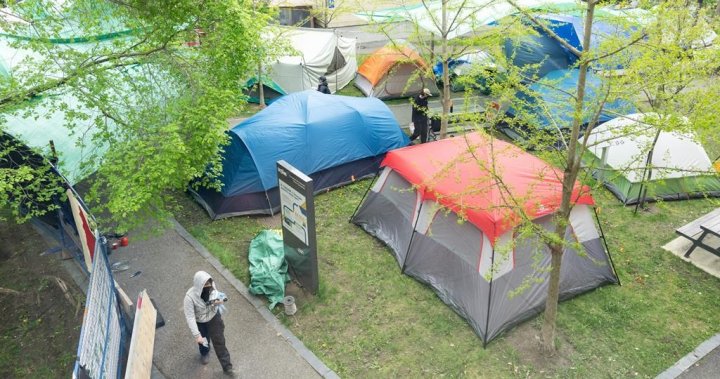 Részlegesen betiltották a palesztinbarát tábort az UQAM nál