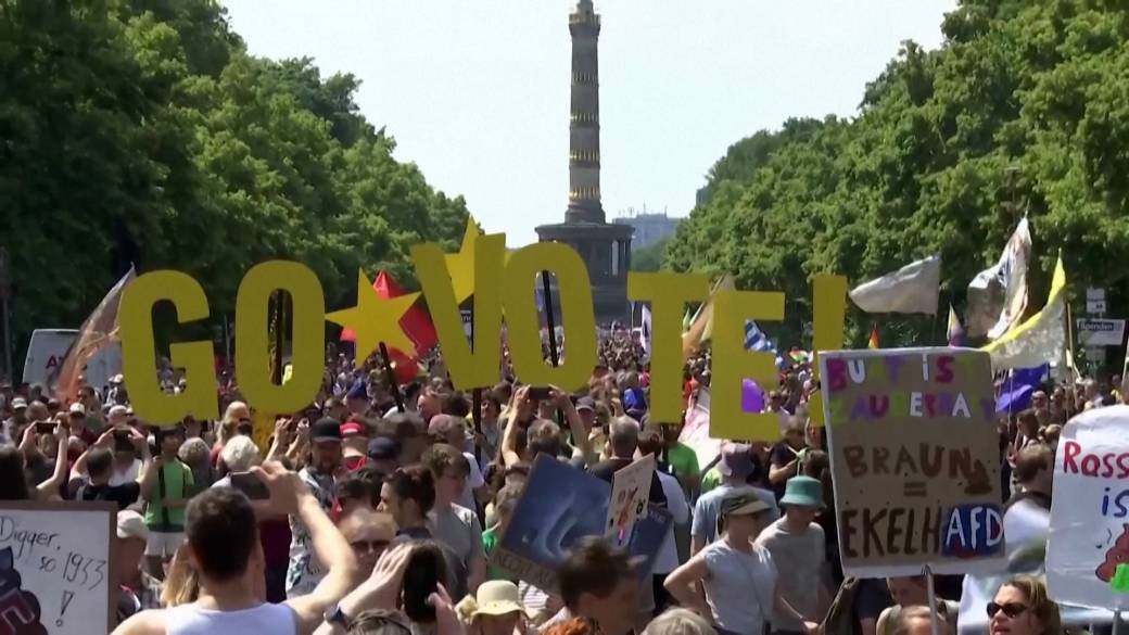 Kattintson ide a videó lejátszásához: „Németország tiltakozik a jobboldali politika ellen az EU-választások előtt”