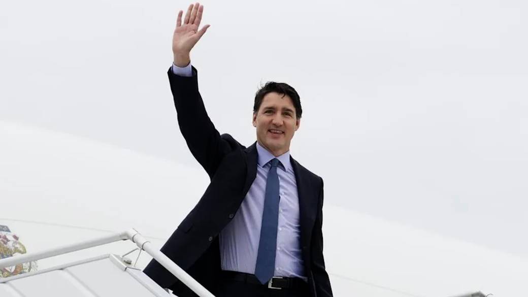 Kattintson a videó lejátszásához: „Trudeau a G7-csúcsra tart Olaszországban”