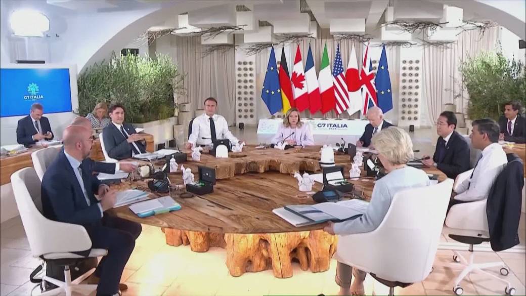 Kattints a videó lejátszásához: „A G7-csúcs legutóbbi eseménye, amikor a vezetők találkoznak Olaszországban”