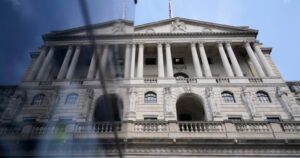 A Bank of England csatlakozik a globális lazítási ciklushoz négy