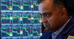 A Wall Street, a globális piacok zuhannak, ahogy nőnek a